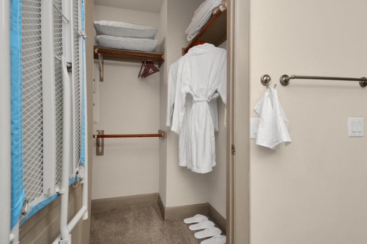 Beautiful Unit Near Med Center W/ Shopping Center Apartment Хюстън Екстериор снимка